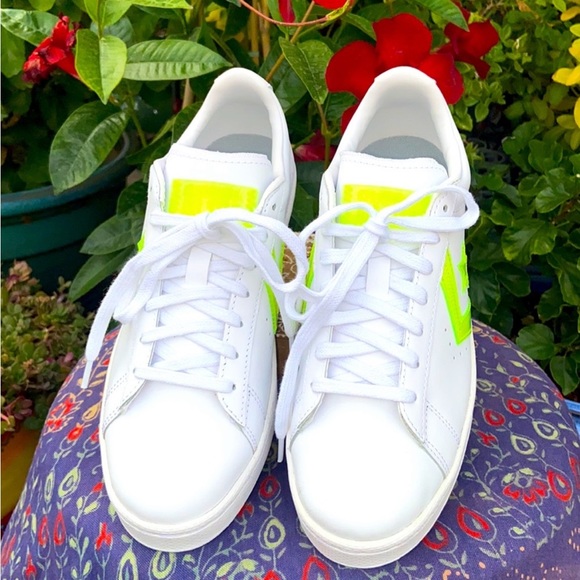 New Pro Leather OX Glow in the Dark Converse Sneakers - Picture 13 of 15